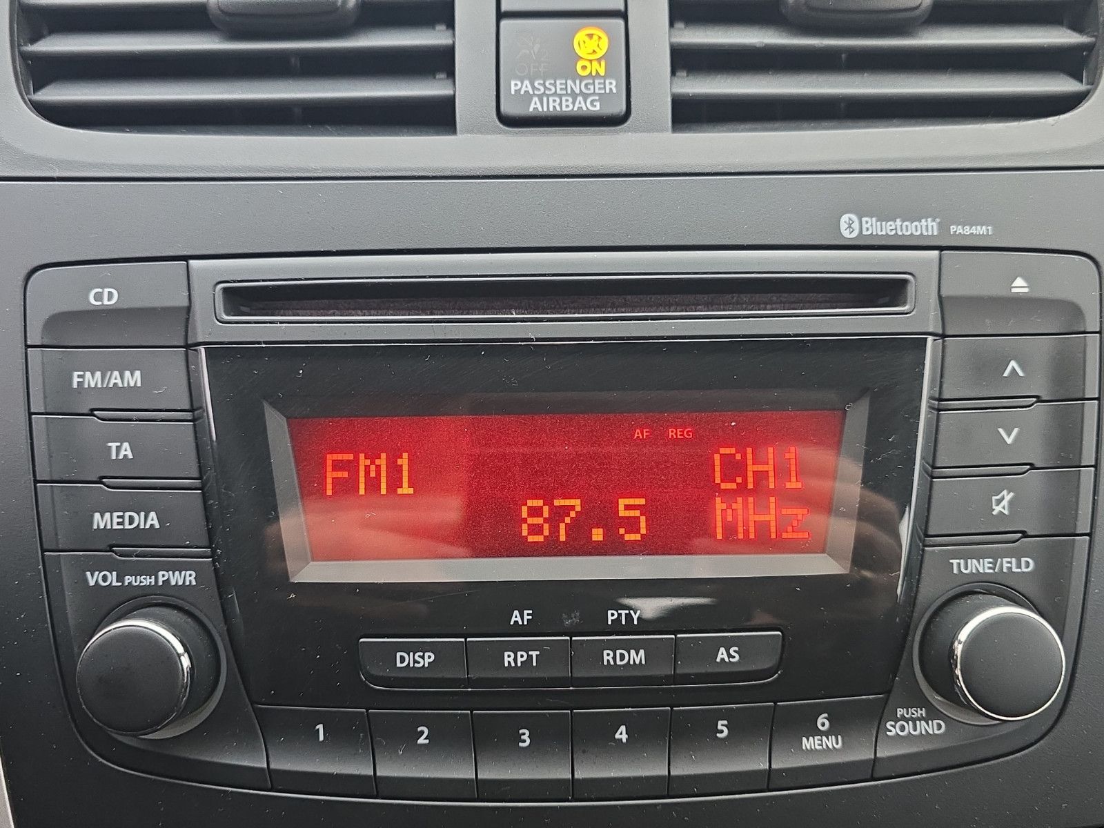 Fahrzeugabbildung Suzuki Celerio Club AUS 1.HAND+WENIG KM+TÜV SERVICE NEU