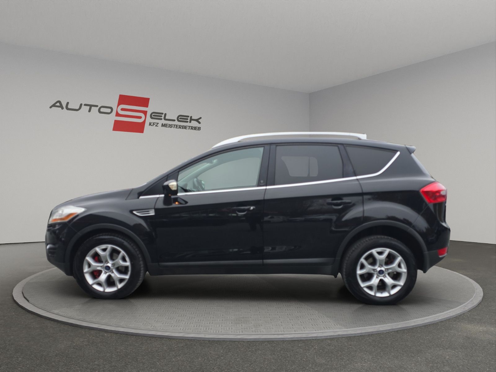 Fahrzeugabbildung Ford Kuga Champions Edition Aus 1.Hand + Voll Service