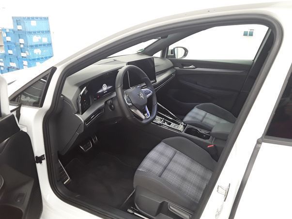 Volkswagen Golf - Bild 6