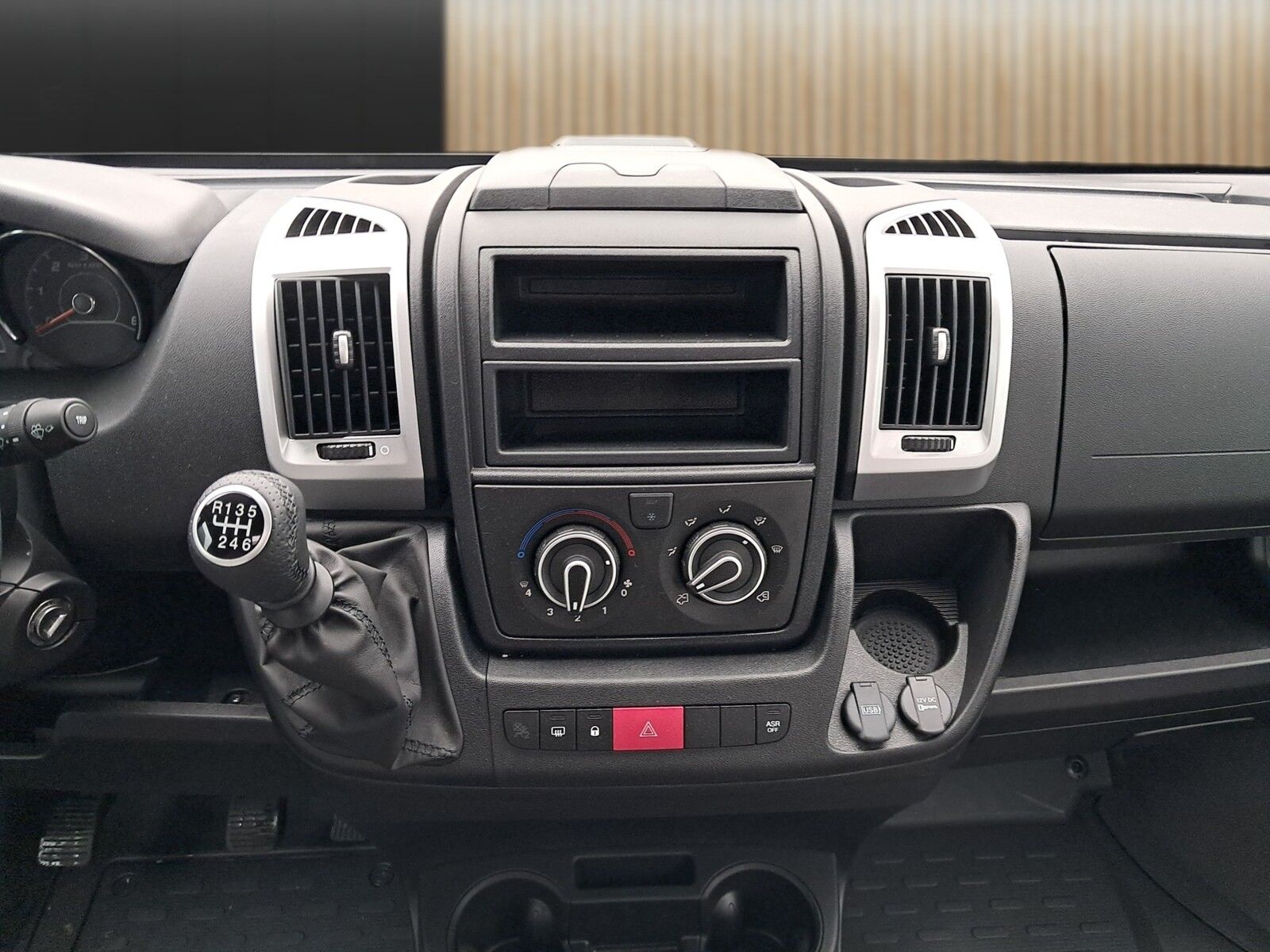 Fahrzeugabbildung Pössl Trenta 540 R Citroen 140 PS 10.897 EUR geschenkt