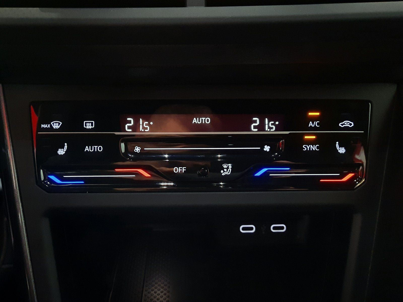 Fahrzeugabbildung Volkswagen Polo GTI DSG *Navi*Cam*PDC*LED*Sitzhzg*ACC*App*