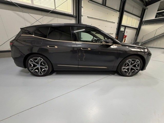 BMW iX 40 xDrive Pano Driving As Prof foto 4