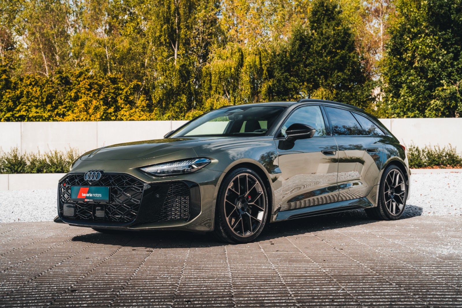 Audi RS5 Avant TFSI Quattro / Bedfordgrün Metallic imagem 3