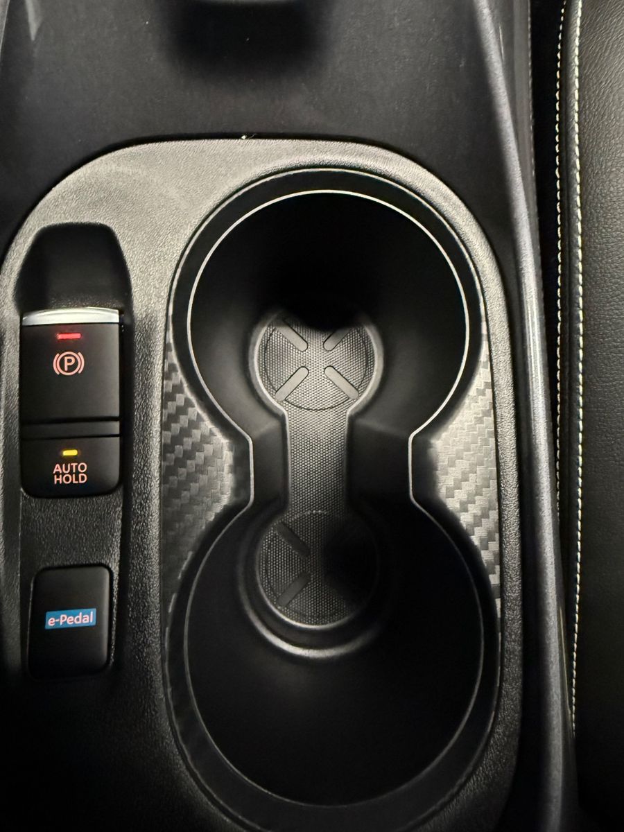 Fahrzeugabbildung Nissan Juke Hybrid Tekna; Leder, 19Zoll, 360°