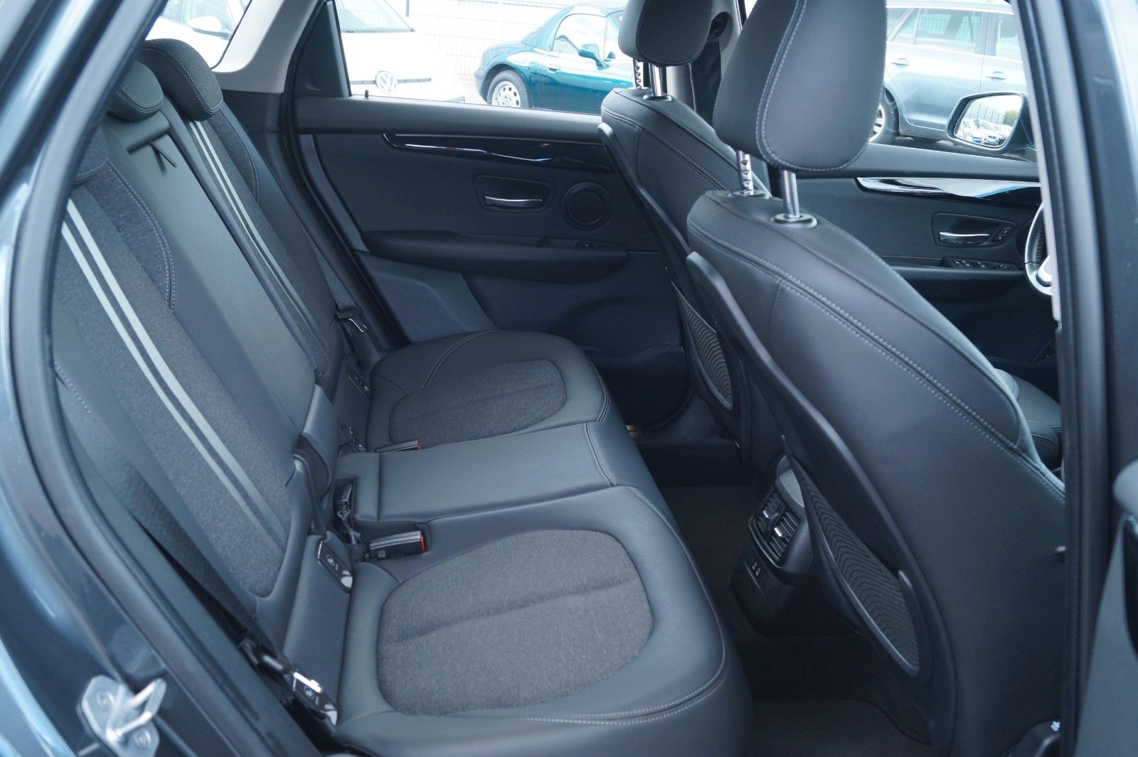Fahrzeugabbildung BMW 225 xe Sport Line Active Tourer