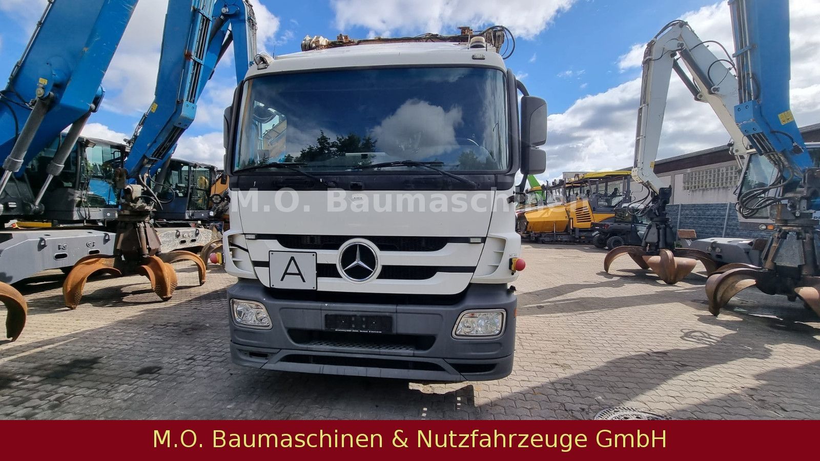 Fahrzeugabbildung Mercedes-Benz Actros 2532 / AC / ZSA / 6x2 /  Müllwagen