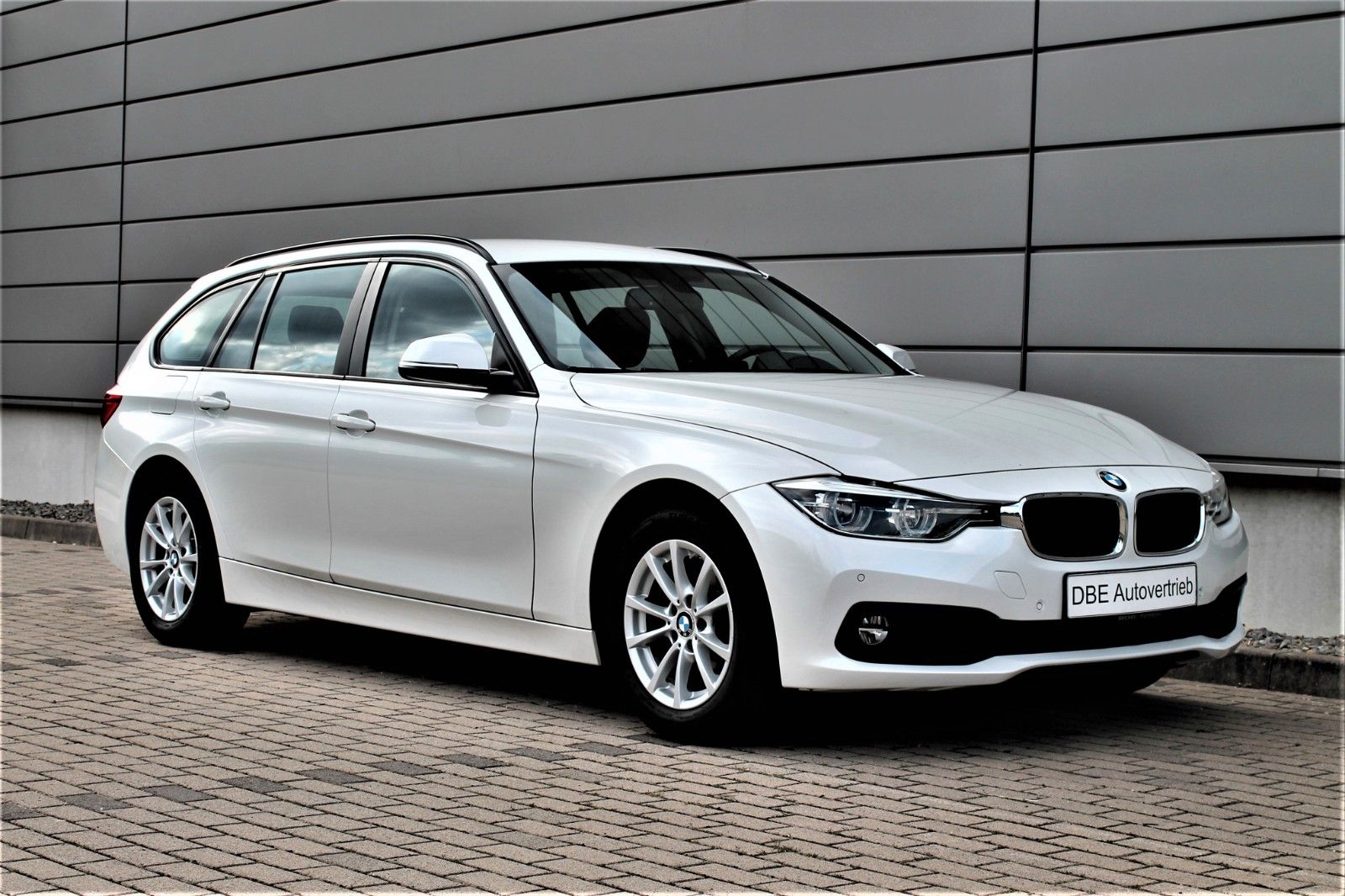 BMW BMW 318I Advantage Automatik Navi