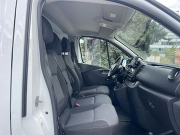 Renault Trafic - 9
