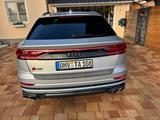 Audi SQ8 TDI AHK,Standhzg,Sitzhzg,Winter/Sommereifen - silberne Audi SQ8