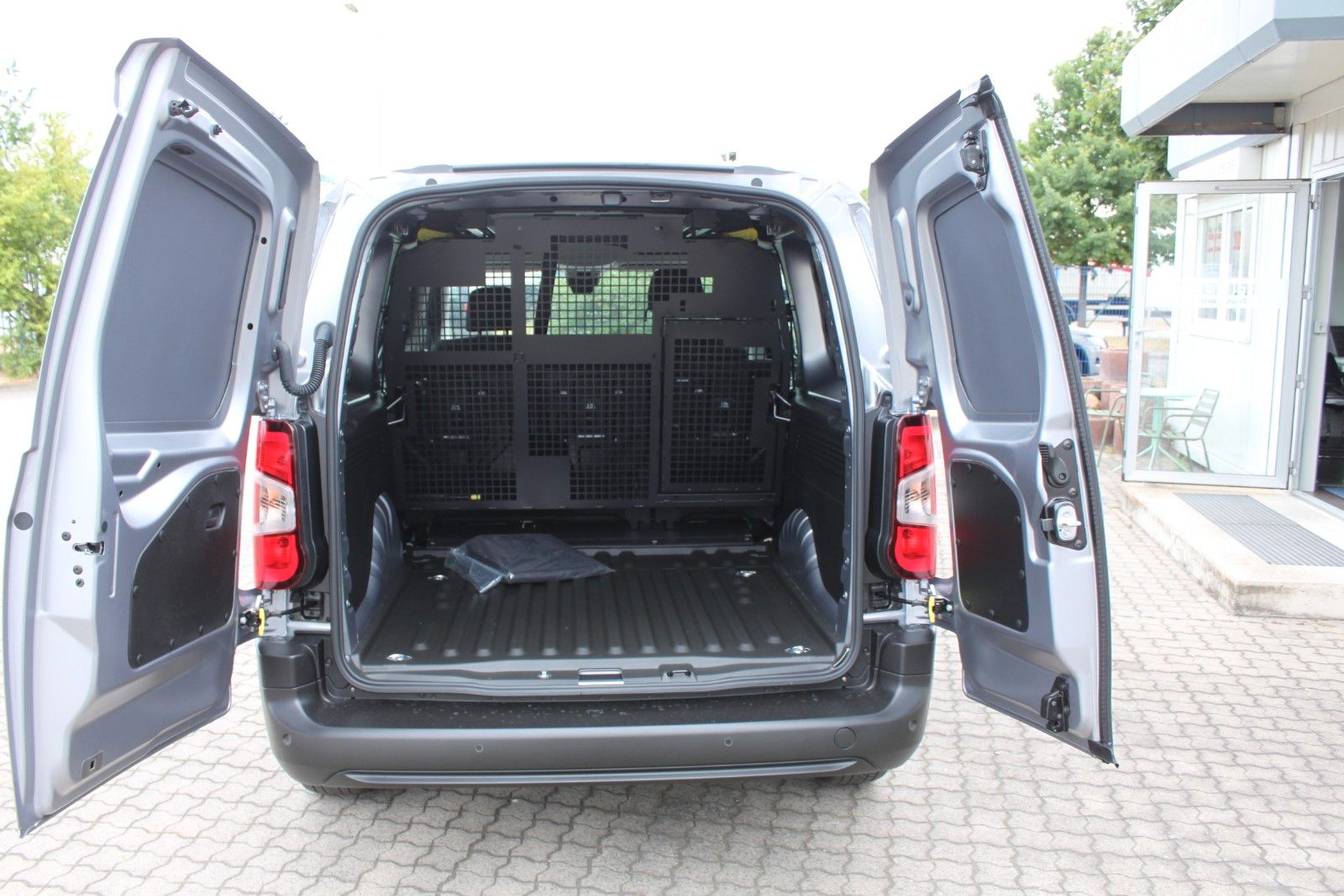 Fahrzeugabbildung Fiat Doblò Multicab L2 1.5 BlueHDi 96 kW