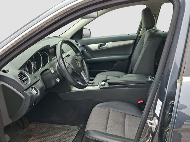 Fahrzeugabbildung Mercedes-Benz C T-Modell 180 T CGI BlueEfficiency (204.231)
