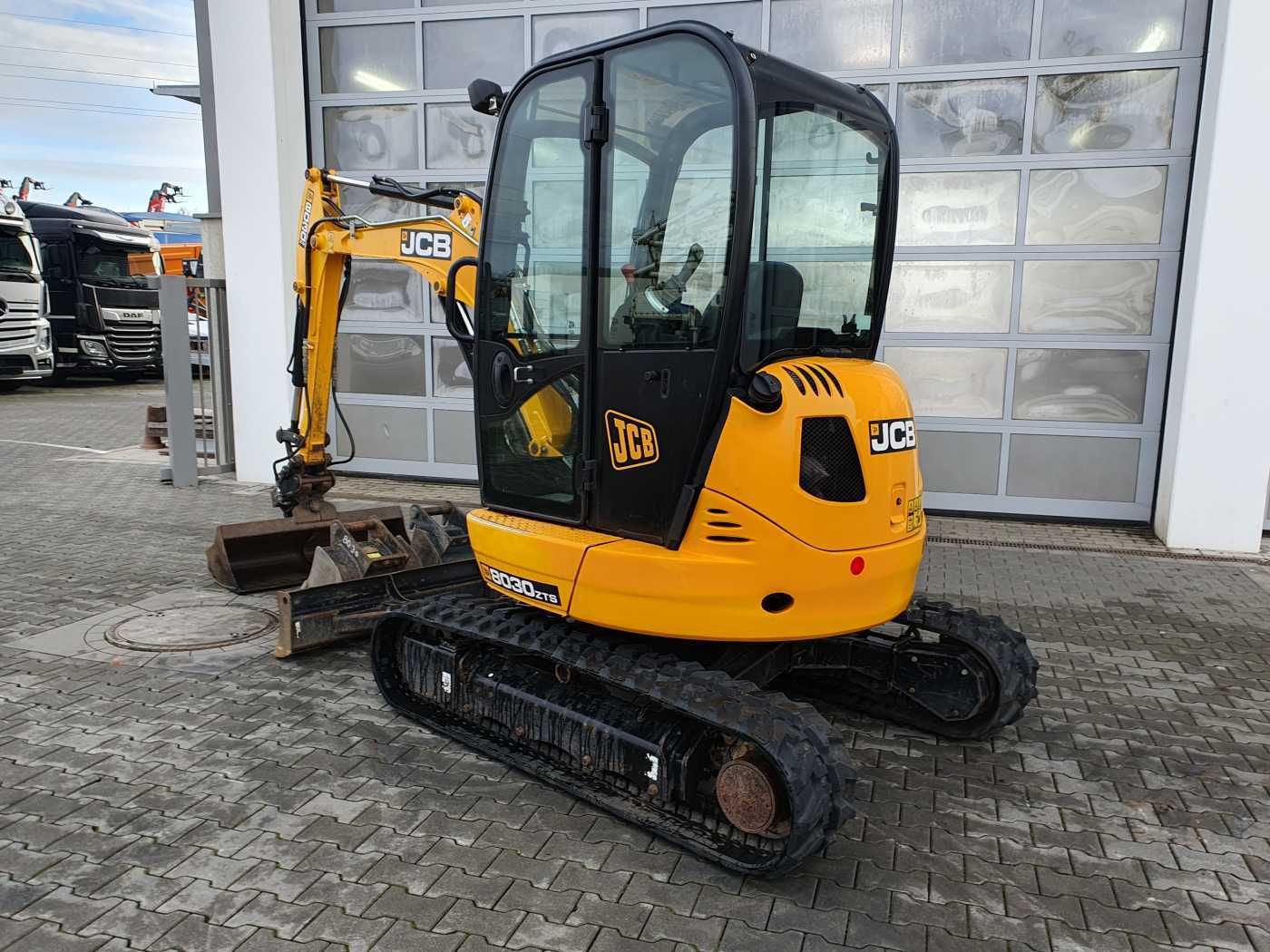 Fahrzeugabbildung JCB 8030 ZTS / MS03 / 1.750h / 2019 / Löffelpaket