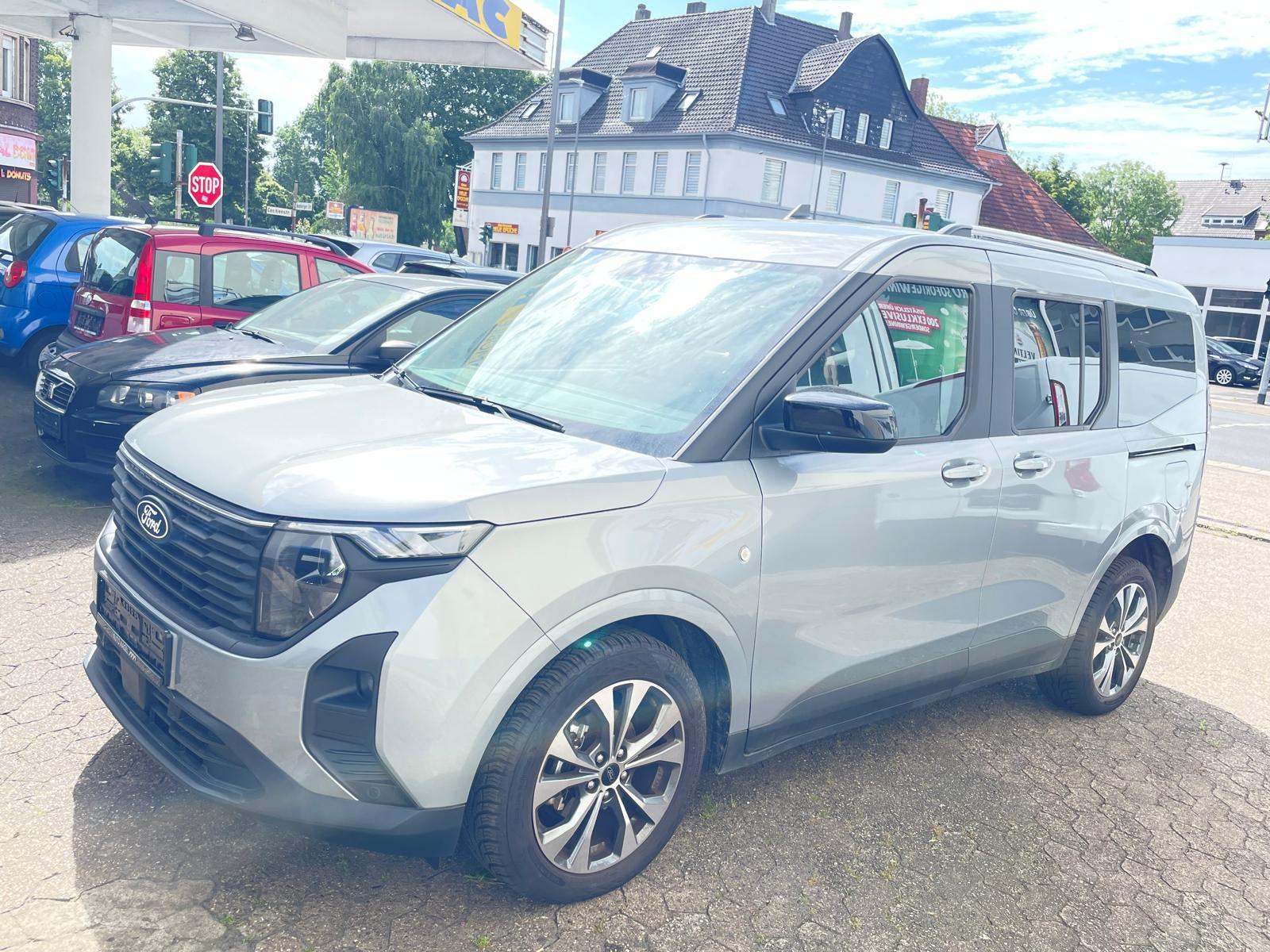 Ford Tourneo Courier Titanium
