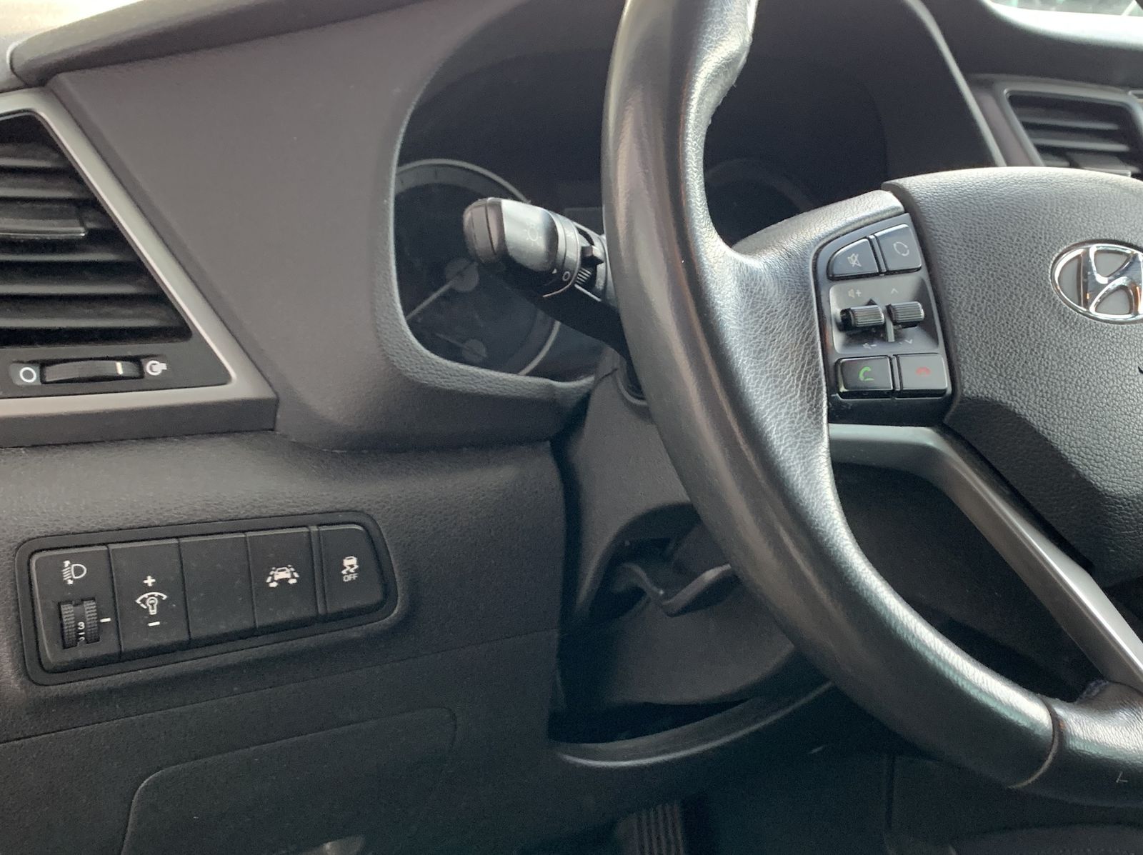 Fahrzeugabbildung Hyundai Tucson 1.7 CRDI*Style*AHK*Kam*Spur*Temp*Navi*