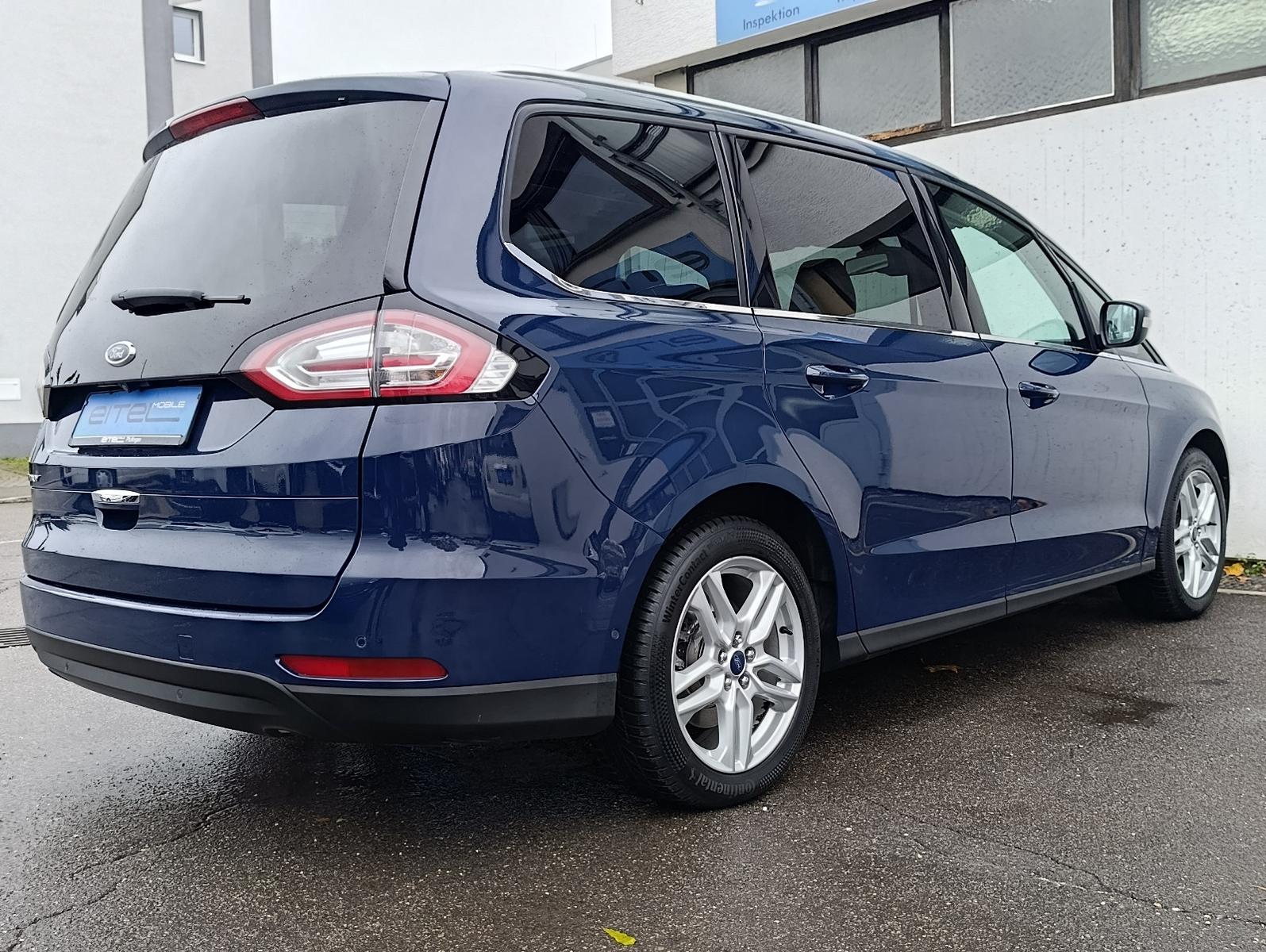 Ford Galaxy Titanium 7 Sitzer Panorama Alcantara SHZ