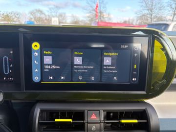 Fahrzeugabbildung Fiat Grande Panda 1.2 Hybrid Business Edit. Icon Navi