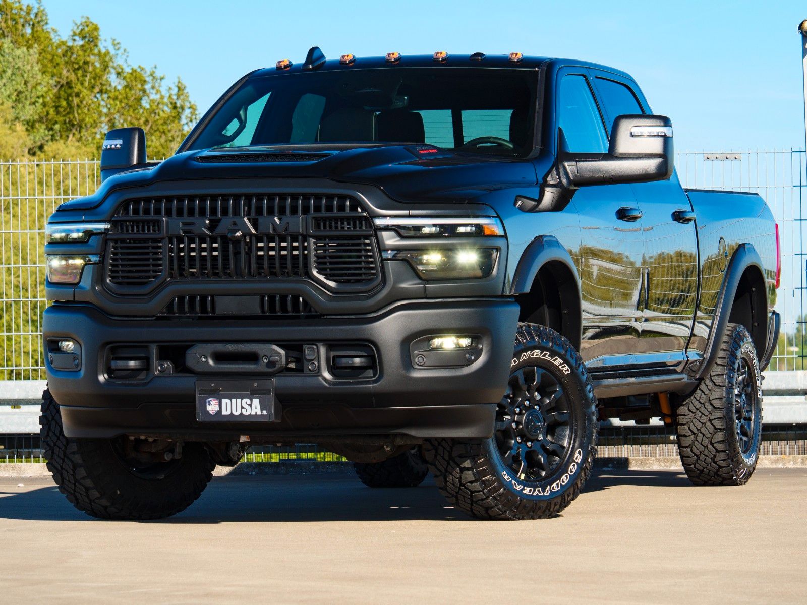 Dodge 2500