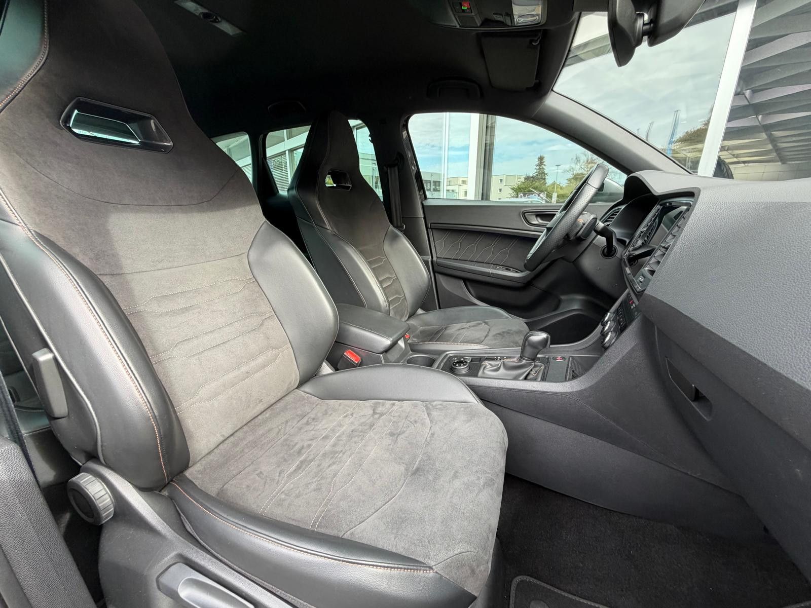 Fahrzeugabbildung CUPRA Ateca 2.0 TSI VZ 4Dri VIRTU+LED+NAVI+SHZ+ACC+360