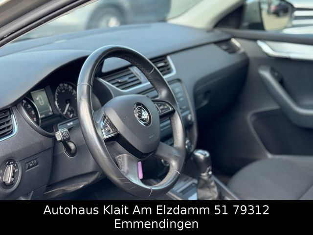 Fahrzeugabbildung Skoda Octavia Combi Elegance 4x4 AHK