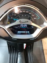 Vespa Sprint Elettrica 45 Km/h // offizielles Modell - Vespa Elettrica 45