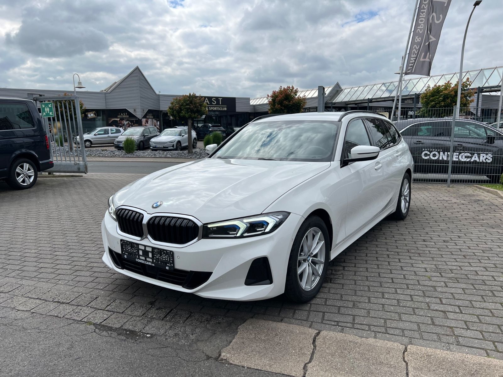BMW 318d Touring AHK+HuD+ACC+Park Assist+Sportsitze foto 4