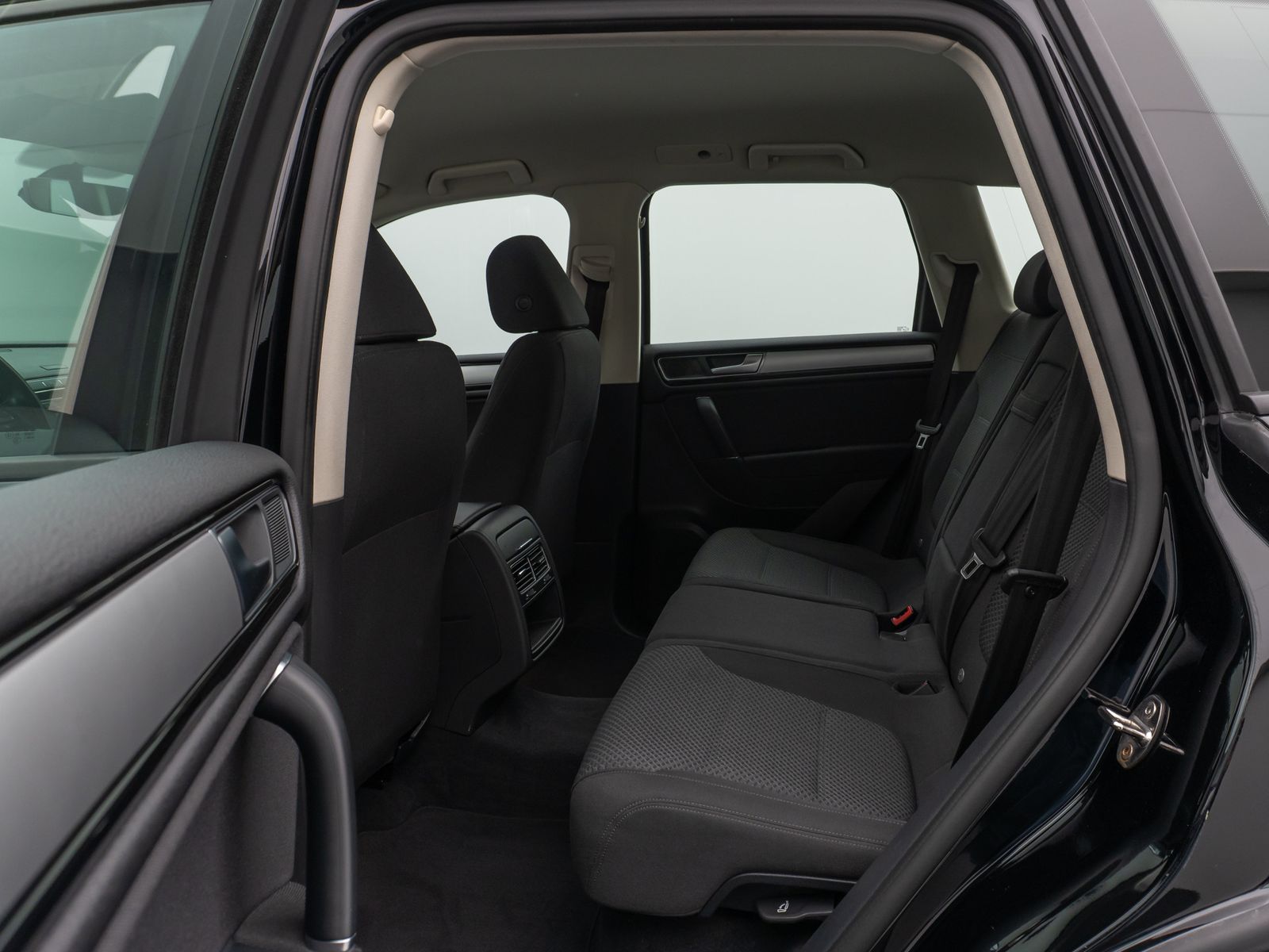 Fahrzeugabbildung Volkswagen Touareg 3.0 TDI V6 Terrain Tech 4Mot PDC BiXenon