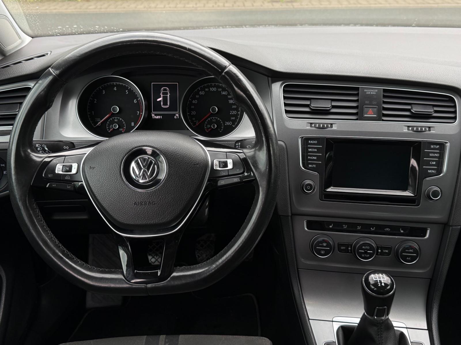 Volkswagen Golf 2013 — photo 11