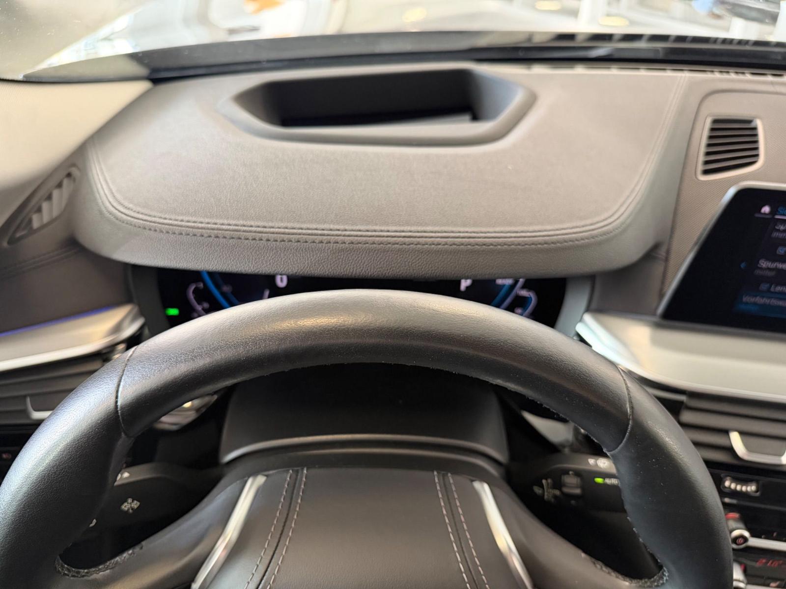 BMW 530 e Luxury Line HUD/PANO/CAM/AHK/ACC/SPUR/HIFI