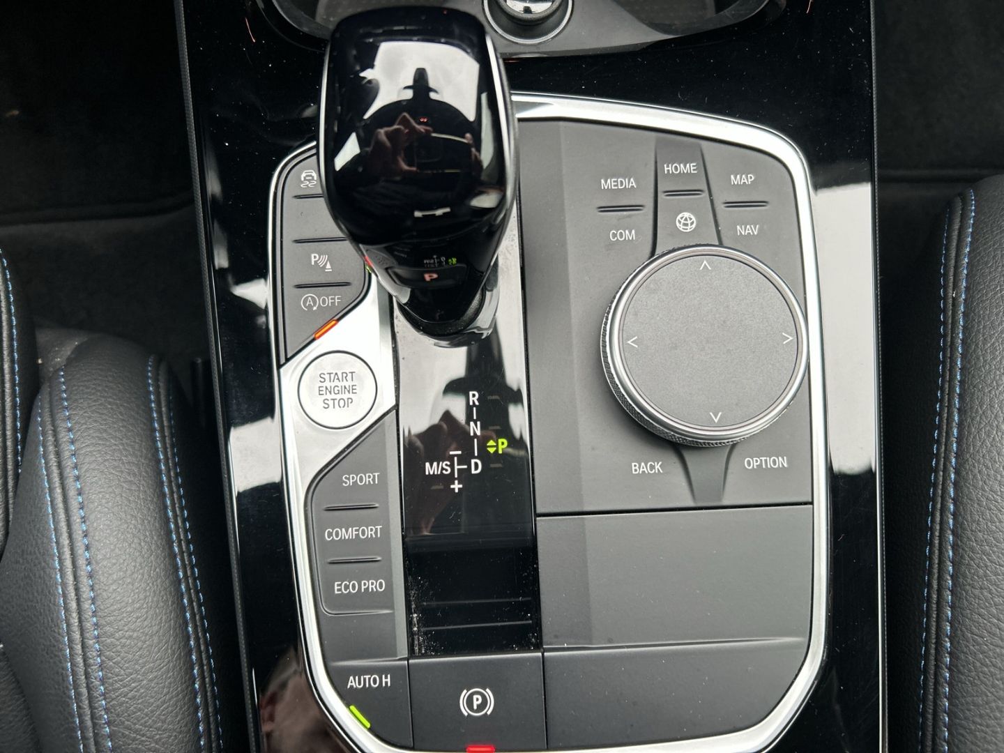 Fahrzeugabbildung BMW M235i xDrive Gran Coupe,HeadUp,RFK,ACC,H&KSound,