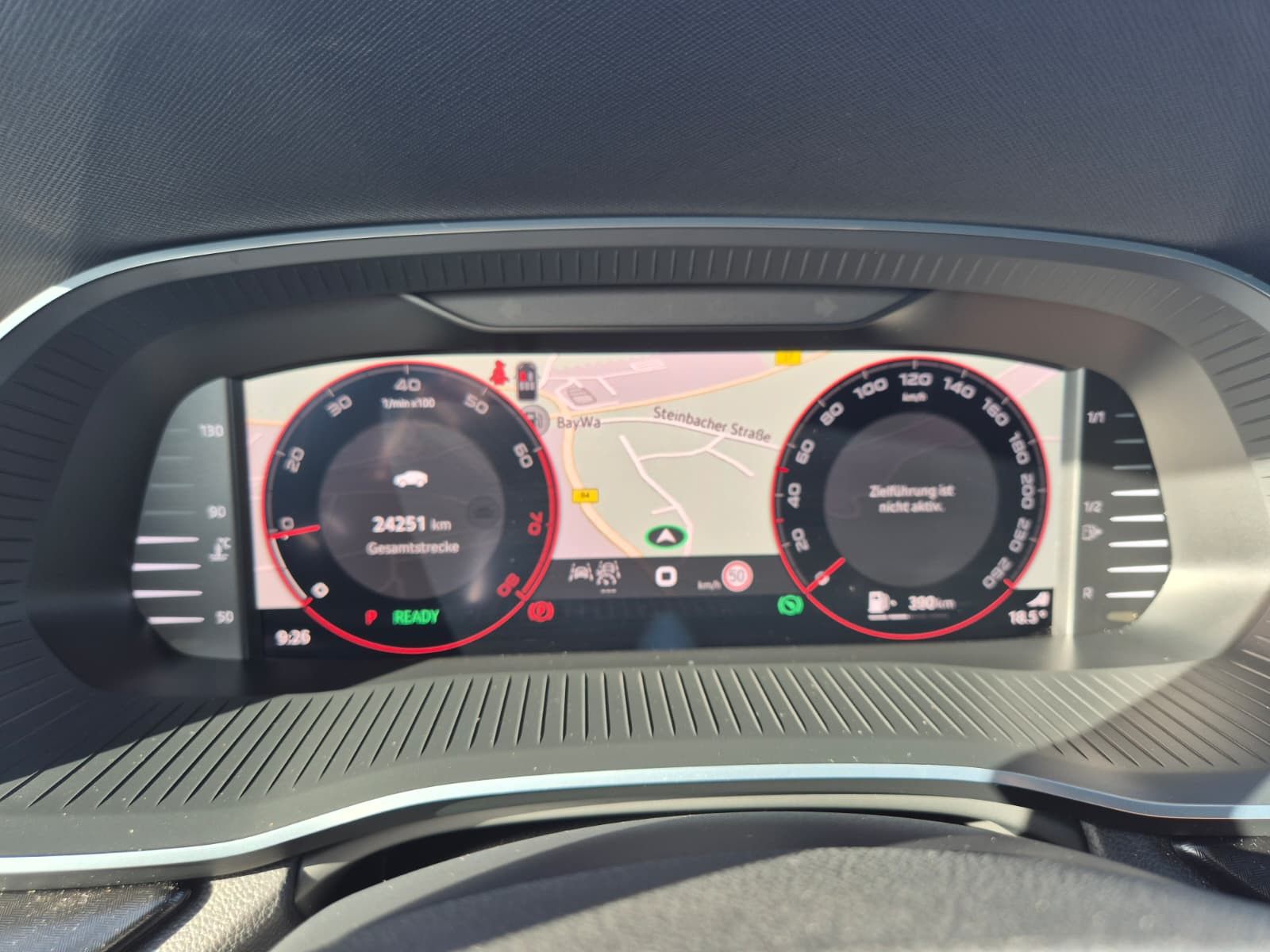 Fahrzeugabbildung SKODA Octavia 1.5 DSG Sportline PANO*MATRIX*AHK*5J.GAR