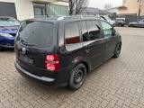 Volkswagen Touran Highline~ Automatik~Leder~Navi - Volkswagen Touran aus 2006: Highline