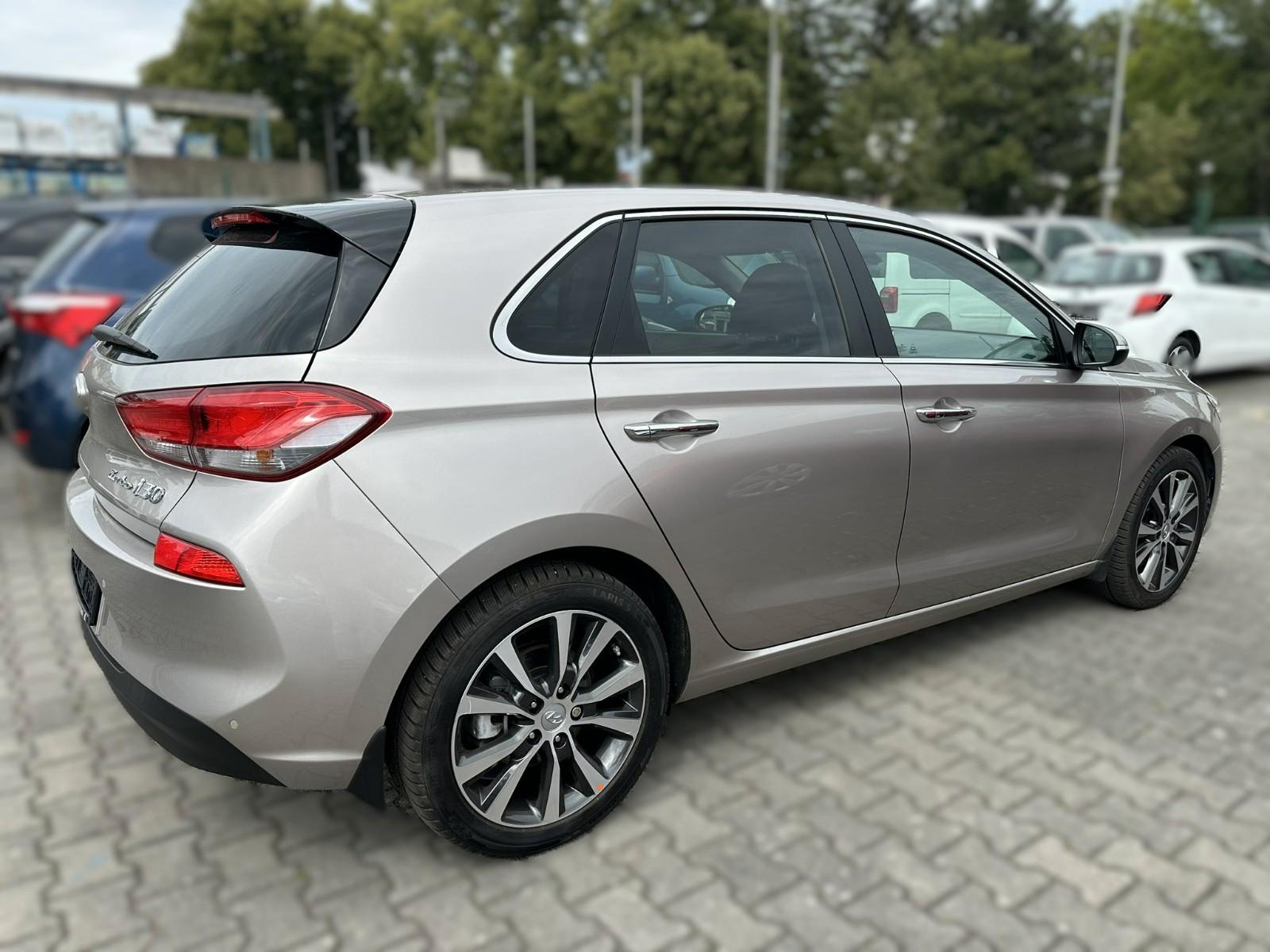 Hyundai i30 1.4 T-GDI Premium 1.Hand
