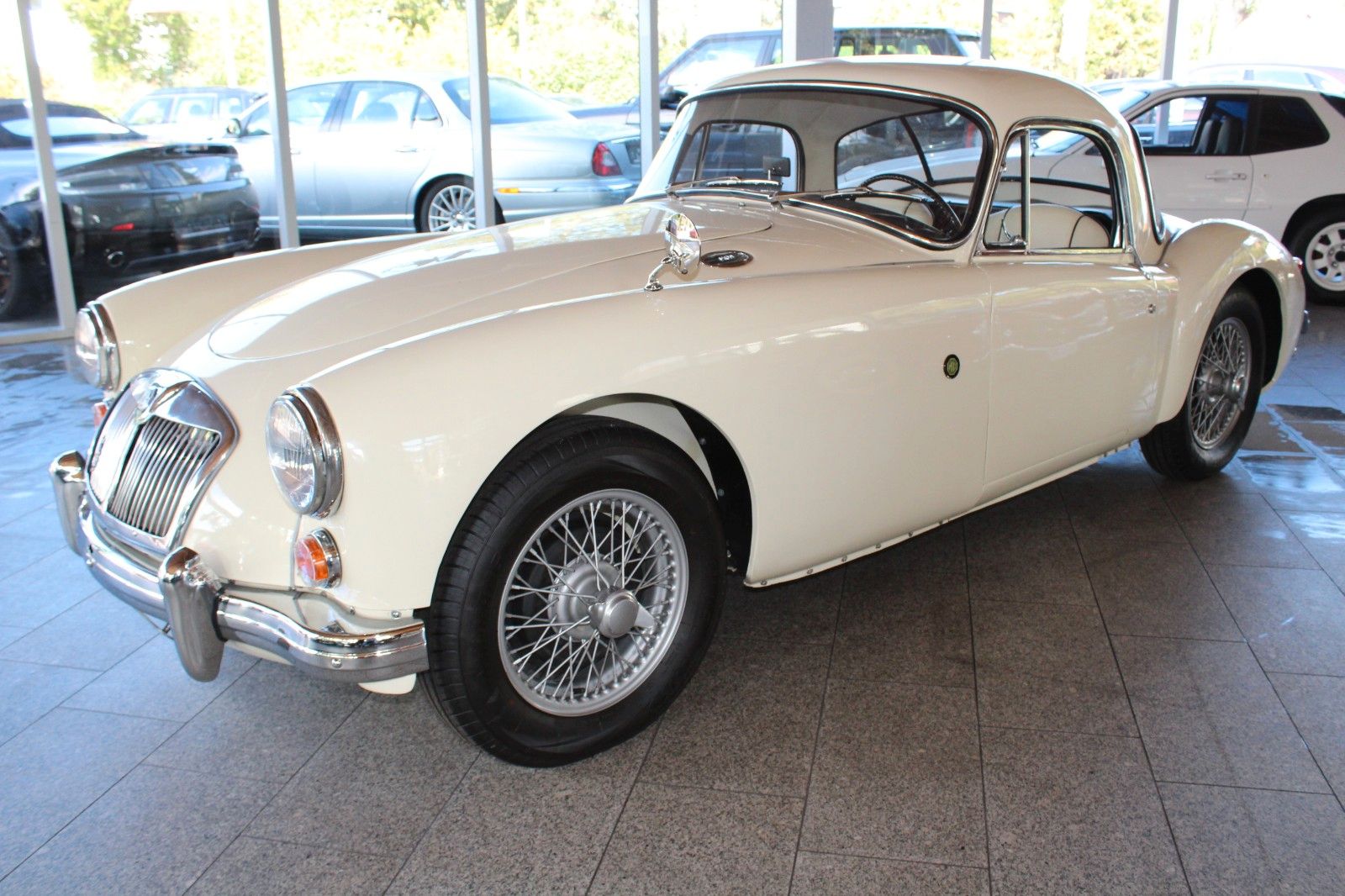 MGA 1500 Coupe' Restauriert!!