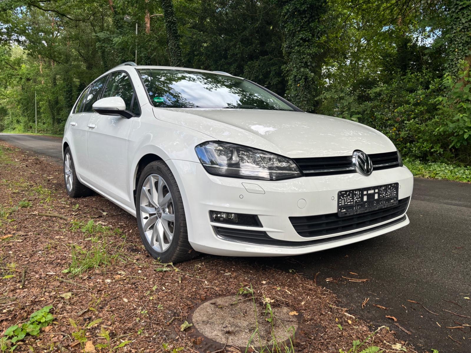 Volkswagen Golf VII Variant Highline BMT/Panorama/PDC/SHZ