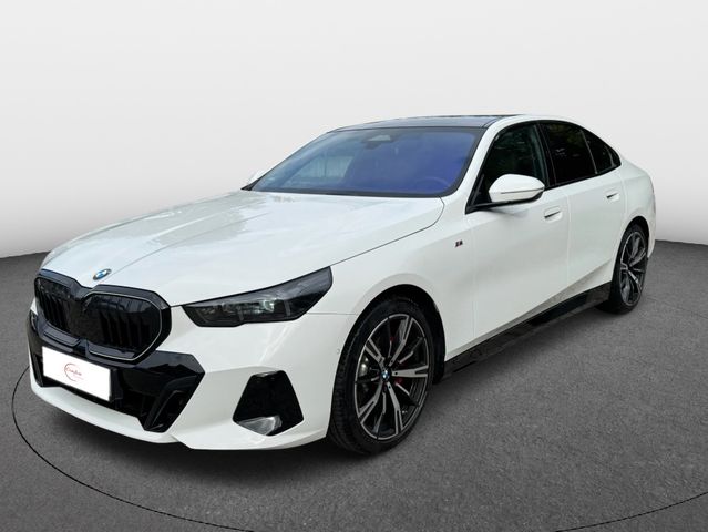 BMW 520d "M Sport" HEADUP-PANORAMA-360°-20ZOLL-LEDER