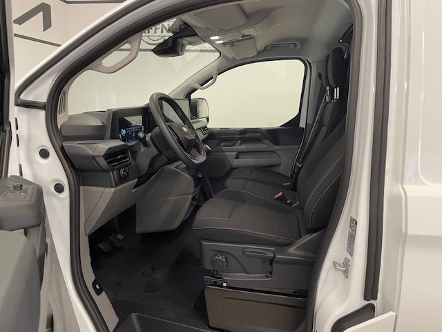 Fahrzeugabbildung Ford Transit Custom Navi Apple CarPlay Android Auto K