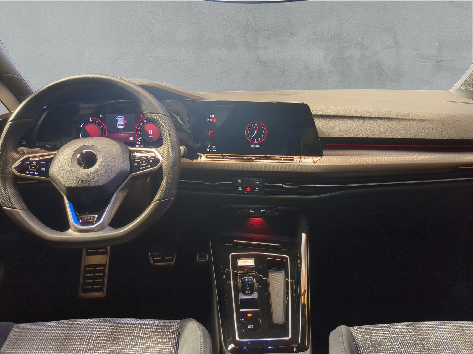 Fahrzeugabbildung Volkswagen Golf GTE 1.4 eHybrid DSG App-Connect LED-Plus