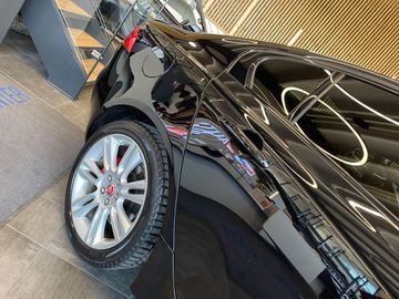 Jaguar XE R-Sport *BI-XENON*KAM*NAVI*TOUCH*LED*