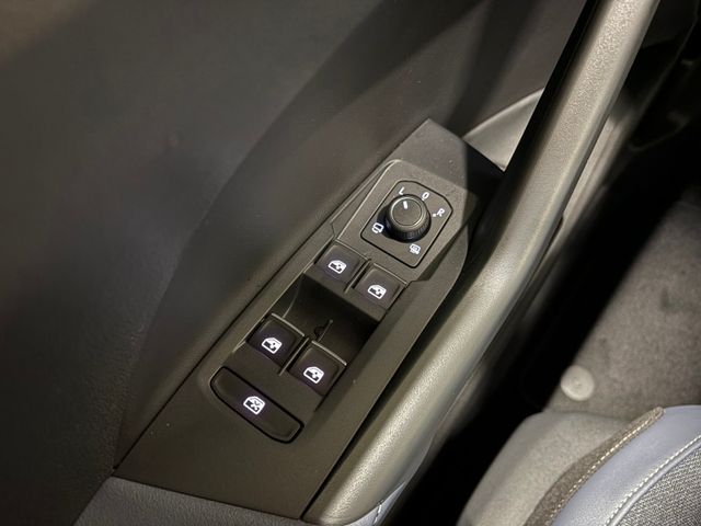 T-Cross Style 1.0 TSI DSG LED SHZ RFK ACC