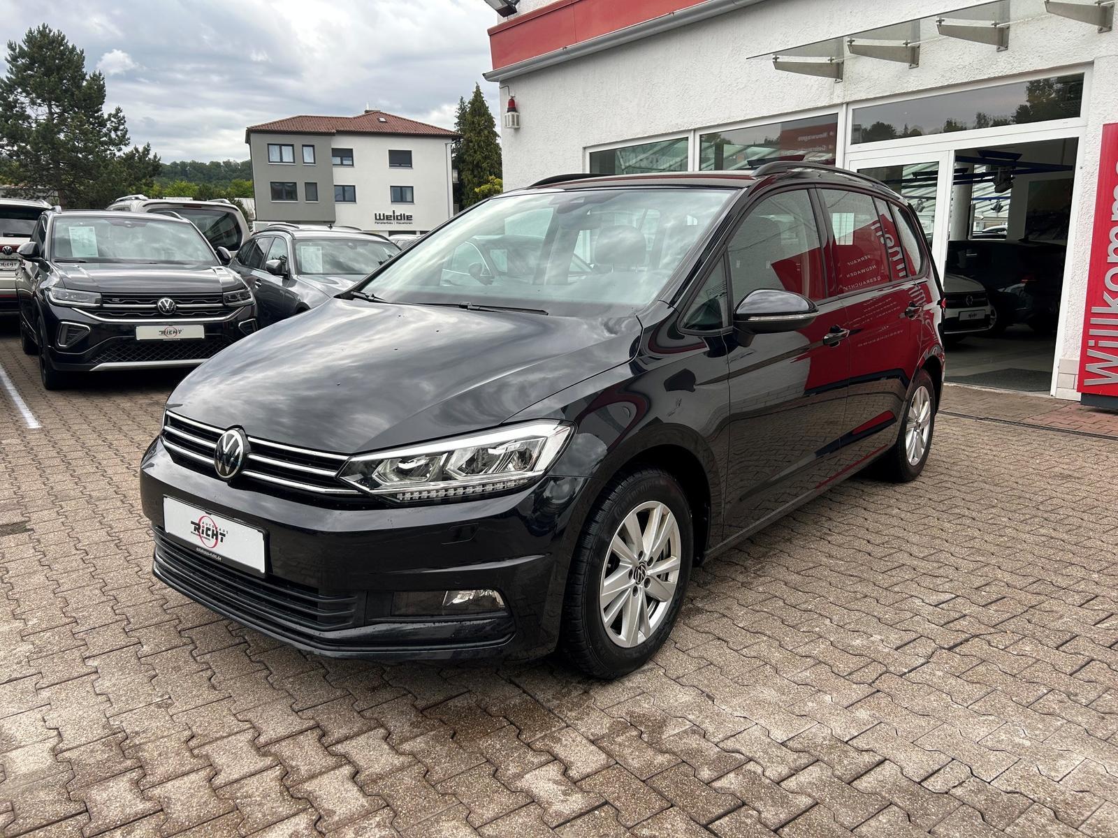 Volkswagen Touran 1.5TSI DSG Comfortline 7-Sitzer Navi Kame