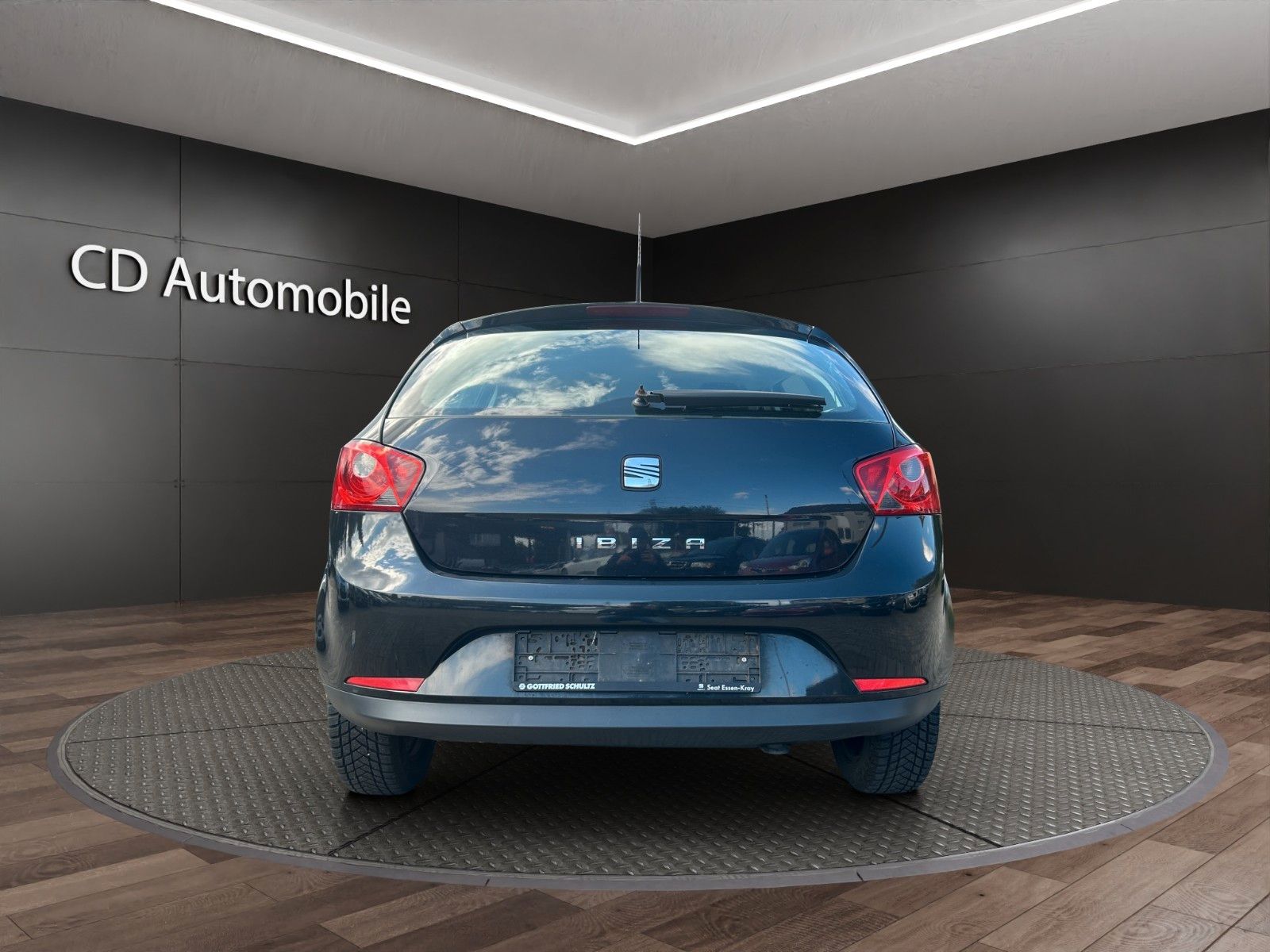 Fahrzeugabbildung SEAT Ibiza Lim. Stylance / Klimaautomatik/ 2.Hand /