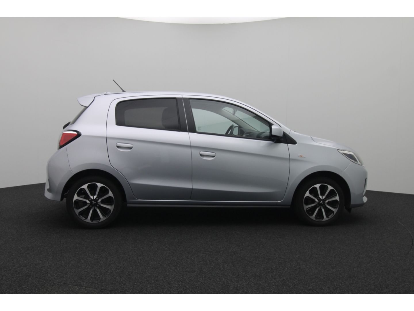 Fahrzeugabbildung Mitsubishi Space Star 1.2 Select+ Kamera  AppleCP DAB SHZ