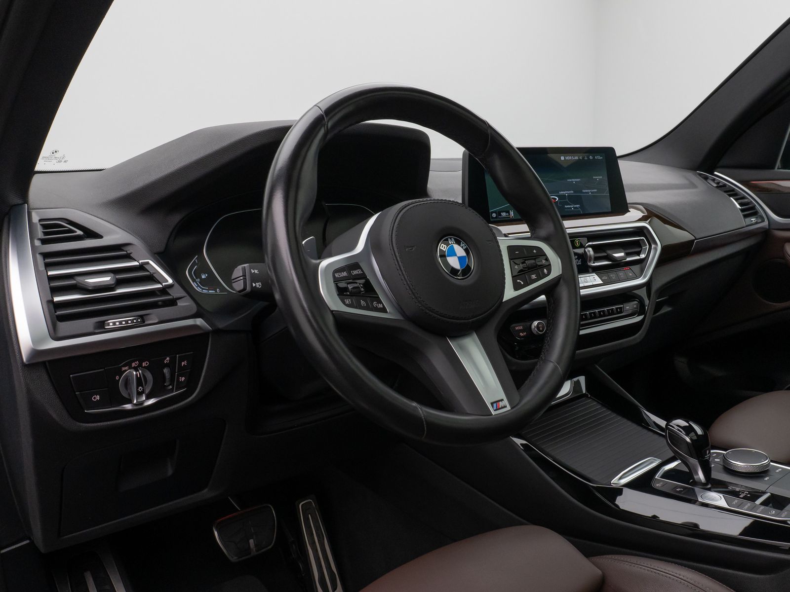 Fahrzeugabbildung BMW X3 xD20i  M Sport Panorama Kamera HUD AHK 19Zoll