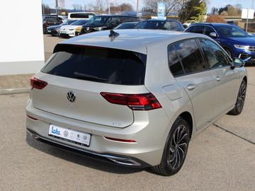 Volkswagen Golf VIII 1.5 eTSI DSG Move Tiptronic KLIMA LED