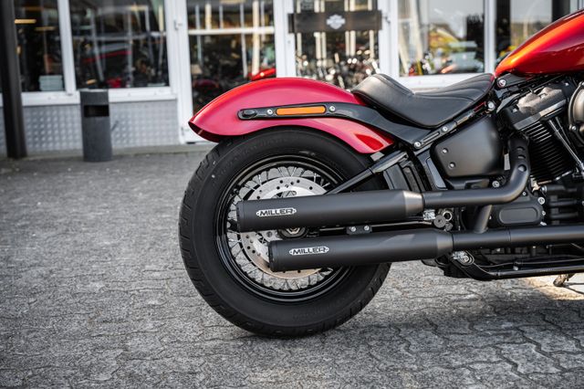 Fahrzeugabbildung Harley-Davidson FXBB STREET BOB SOFTAIL - MILLER - 1.HAND