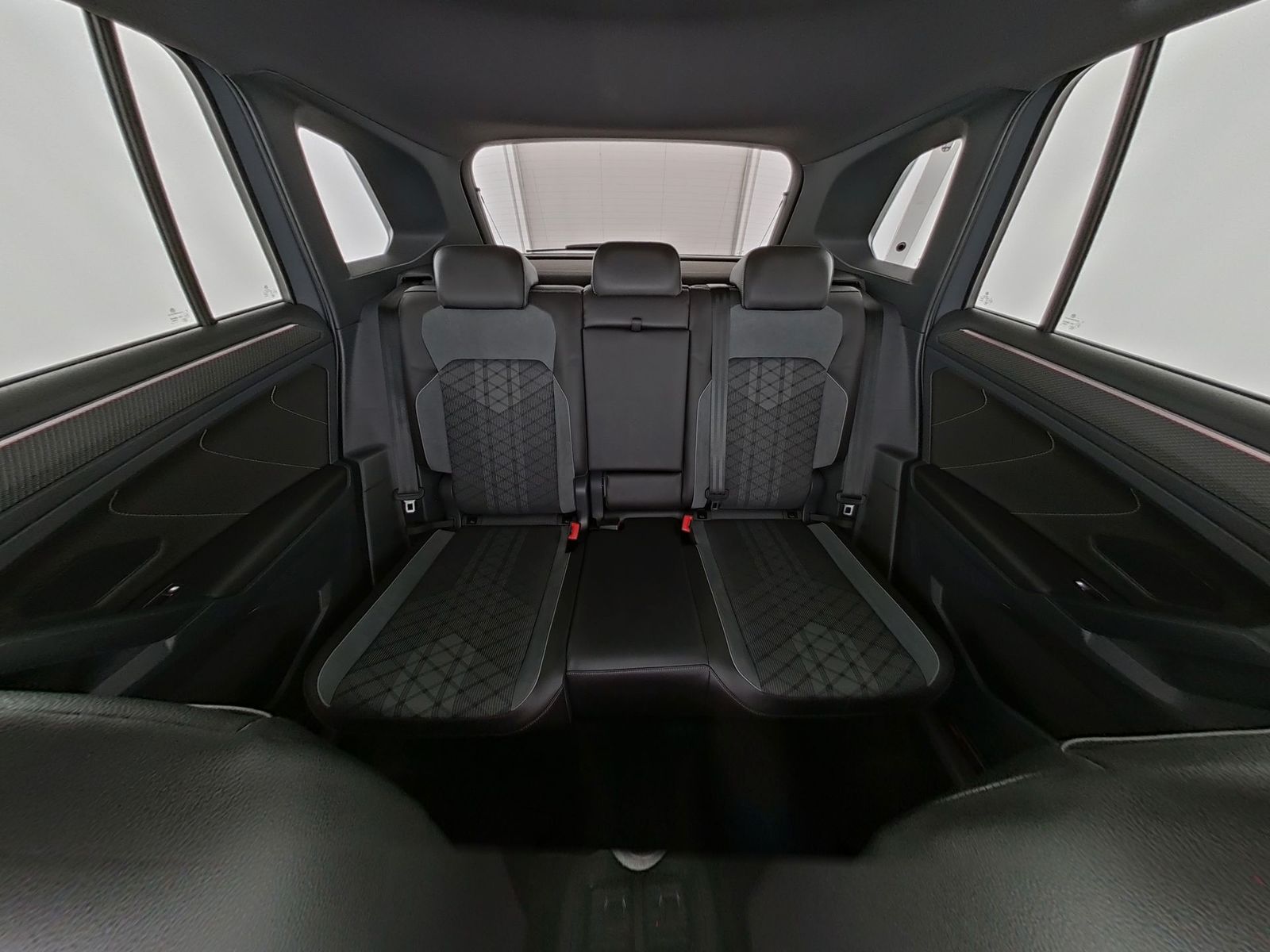 Volkswagen Tiguan 4Motion R-Line AHK|Kamera|LED|ACC|CarPlay foto 17