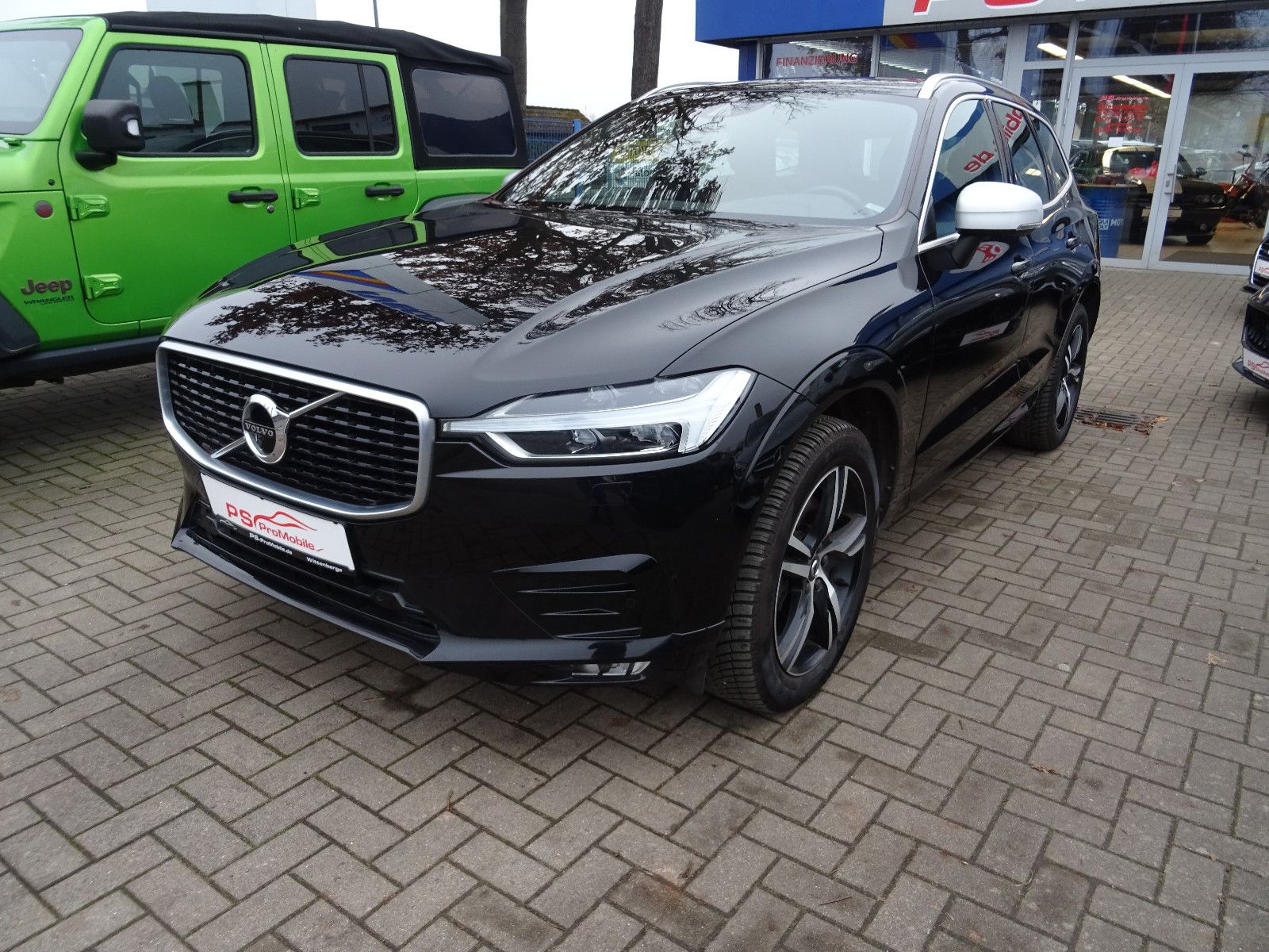Volvo XC 60 R Design AWD-Autom-LED-Leder-AHK