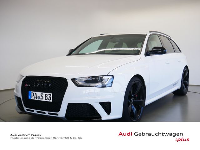 Audi RS 4 Avant 4.2 FSI quattro S tro. XENON+ NAVI+ B