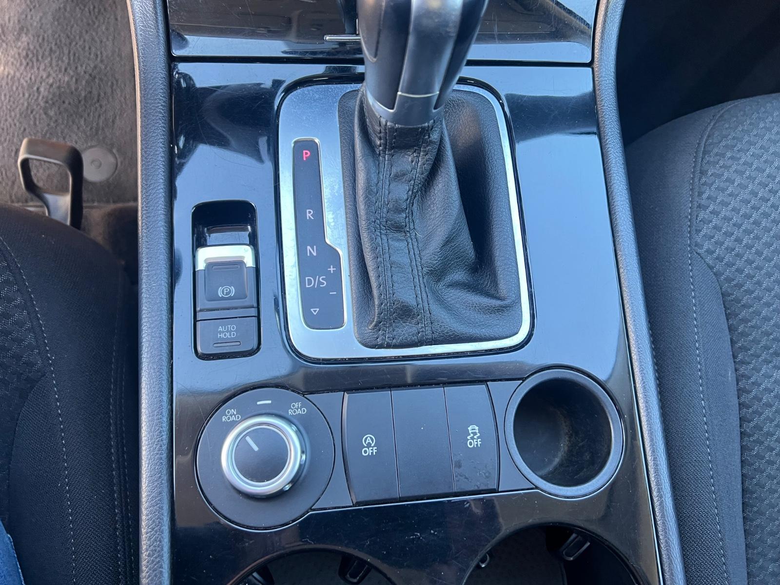 Volkswagen Touareg V6 TDI 245ch - 1 ère main - Carnet entretien - Attelage - Navi - Clim