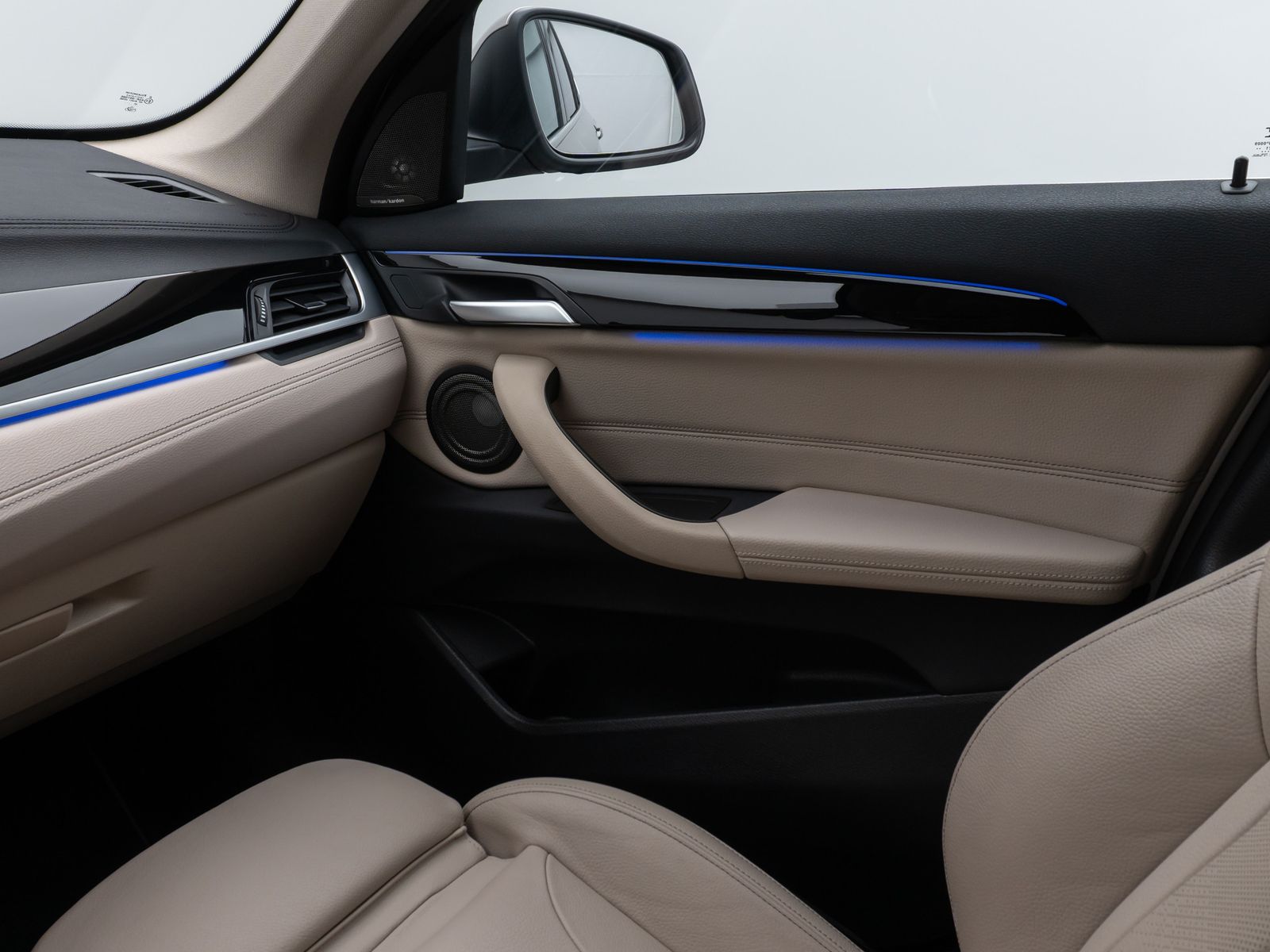 Fahrzeugabbildung BMW X1 xD25d xLine H/K DAB Parkassis AHK Alarm Sport